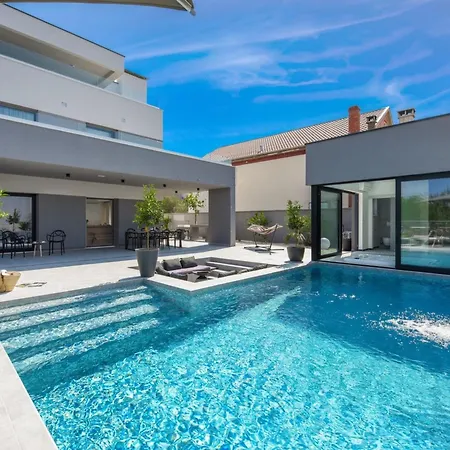 Hébergement de vacances Omnia Mit Whirlpool By Interhome
