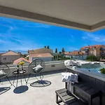 Omnia Mit Whirlpool By Interhome Ferienhaus *