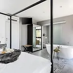 Ferienhaus Omnia Mit Whirlpool By Interhome