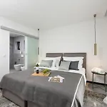 Ferienhaus Omnia Mit Whirlpool By Interhome