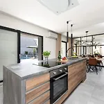 Ferienhaus Omnia Mit Whirlpool By Interhome *