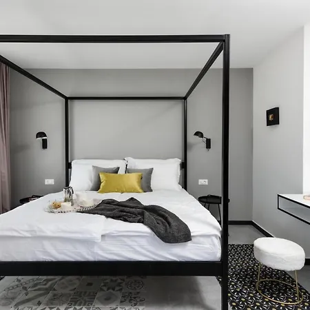 بيت للعطل Omnia Mit Whirlpool By Interhome